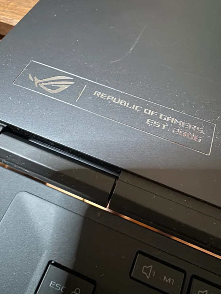 ASUS-ROG-ZEPHYRUS-DUO